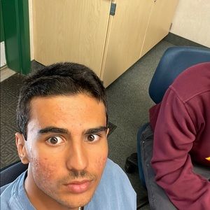 Meet your Posher, Issa